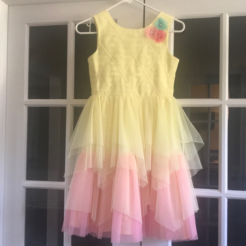 Girls dress